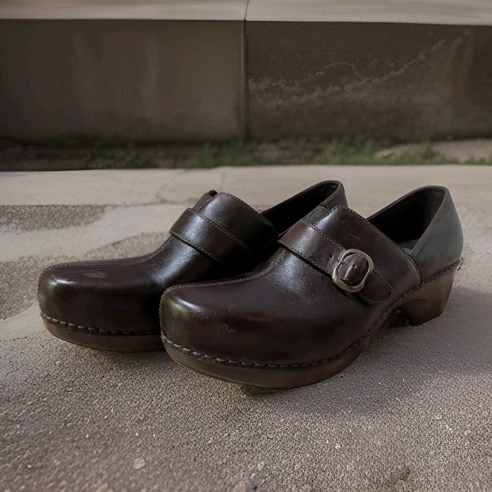 Dansko Tamara Brown Leather Clogs Buckle Mary Jane Slip On Heels EU 41 US 10.5